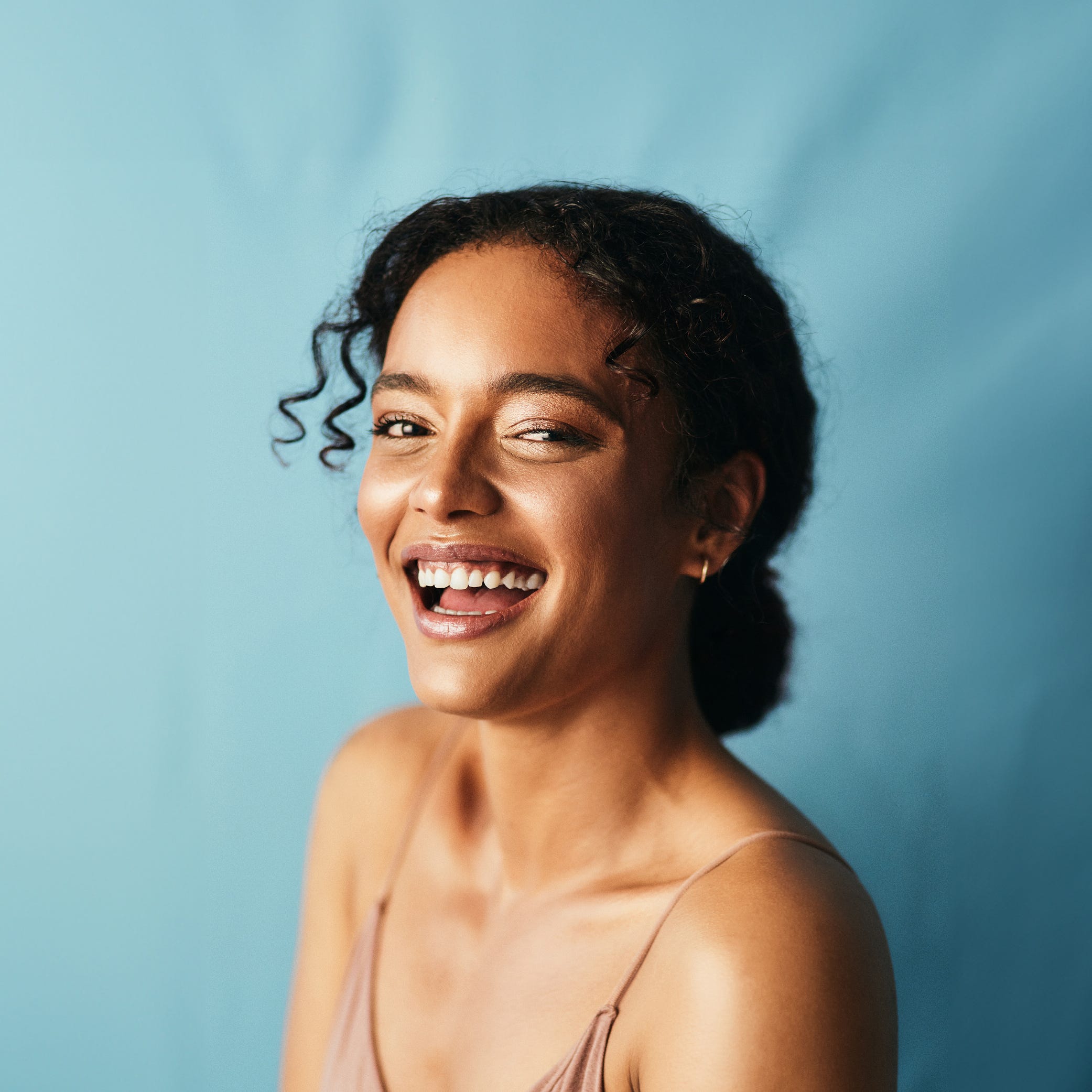 Is hemp seed oil the unsung hero your skin has been waiting for? 