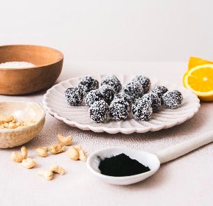 Dark Chocolate Spirulina Energy Balls